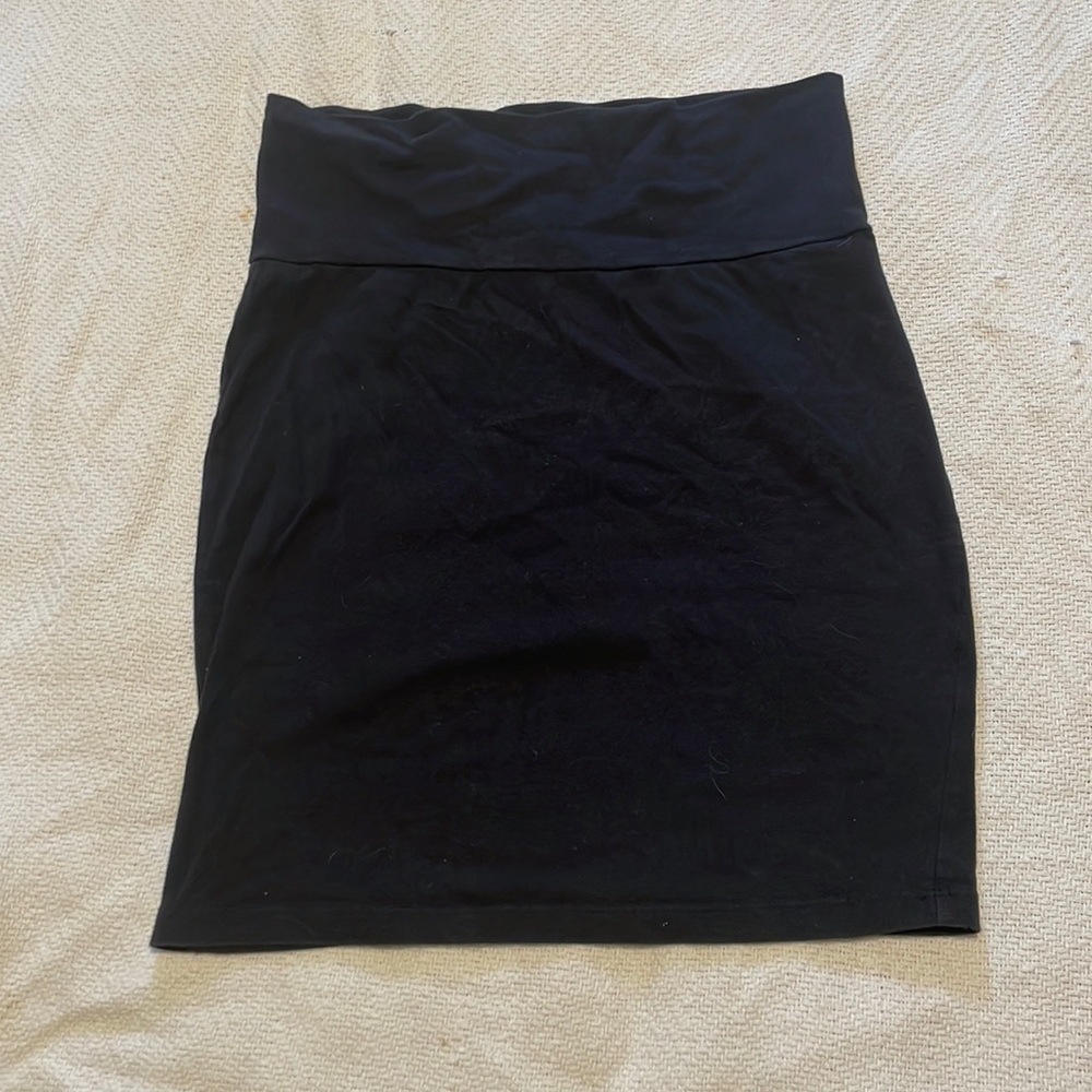 Black pencil skirt